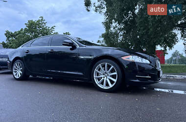 Седан Jaguar XJ 2014 в 
