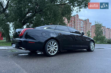 Седан Jaguar XJ 2014 в 