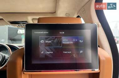Седан Jaguar XJ 2017 в 