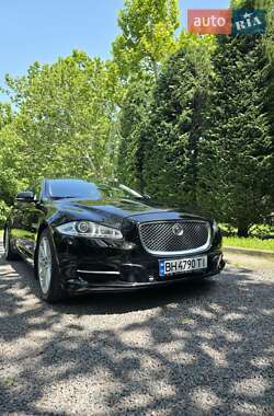 Седан Jaguar XJ 2010 в 