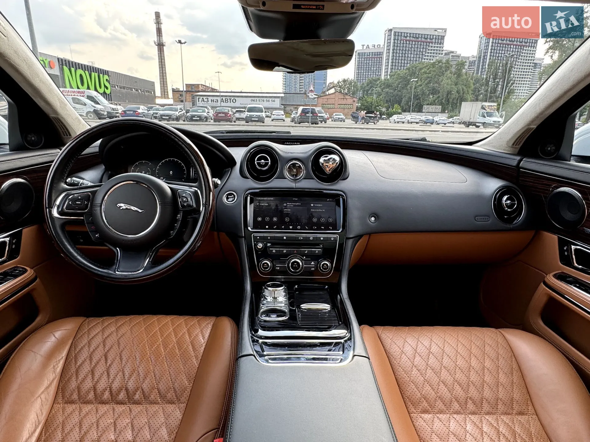 2017 Jaguar XJ - мініатюра 23