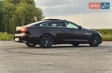 Седан Jaguar XJ 2011 в Львове