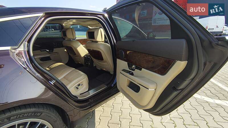 Седан Jaguar XJ 2013 в Киеве фото 36 Седан Jaguar XJ 2013 в Киеве