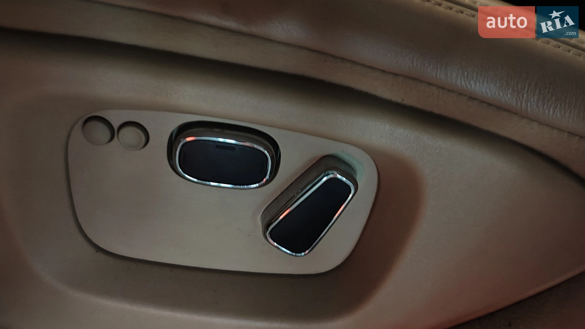 2013 Jaguar XJ - мініатюра 52