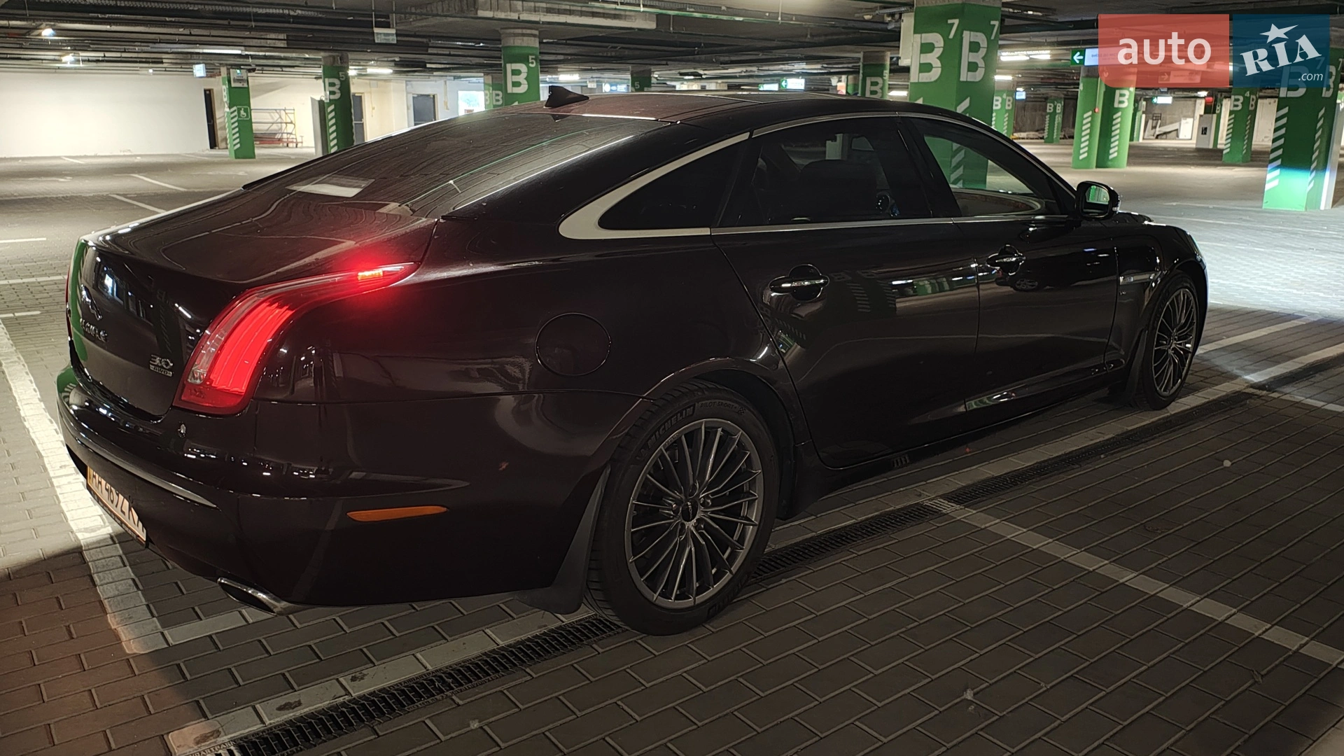 2013 Jaguar XJ - мініатюра 17