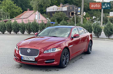 Седан Jaguar XJ 2013 в Полтаві