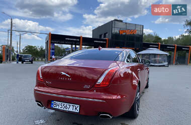 Седан Jaguar XJ 2013 в 