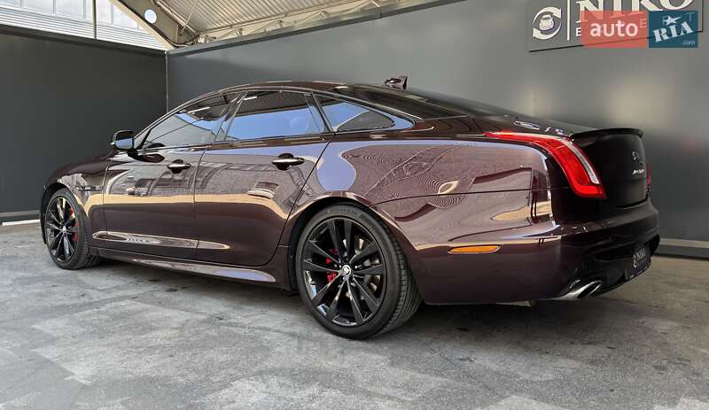 Седан Jaguar XJ 2016 в Киеве