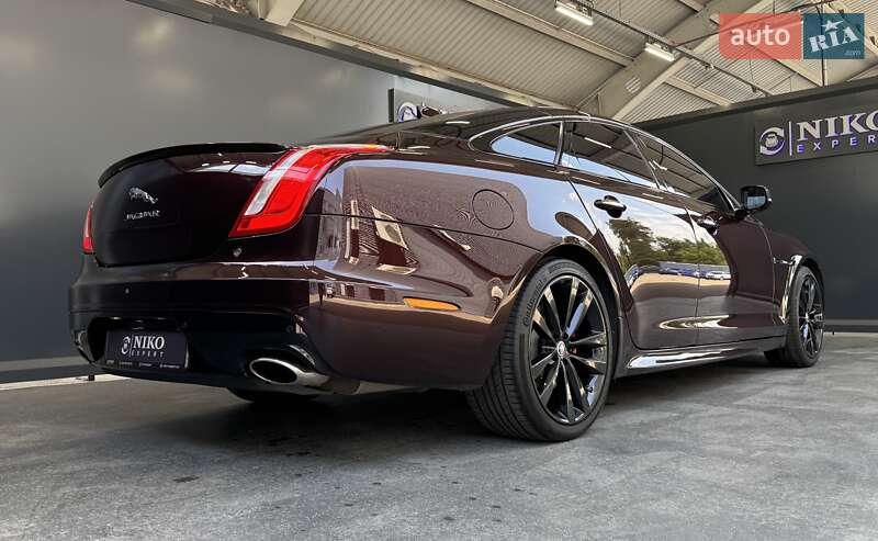 Седан Jaguar XJ 2016 в Киеве