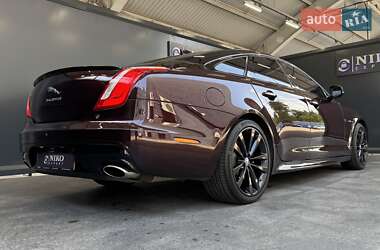 Седан Jaguar XJ 2016 в 