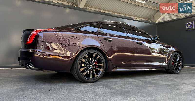 Седан Jaguar XJ 2016 в Киеве