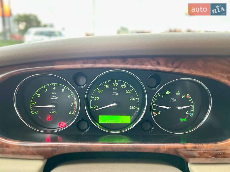 Седан Jaguar XJ 2007 в Киеве