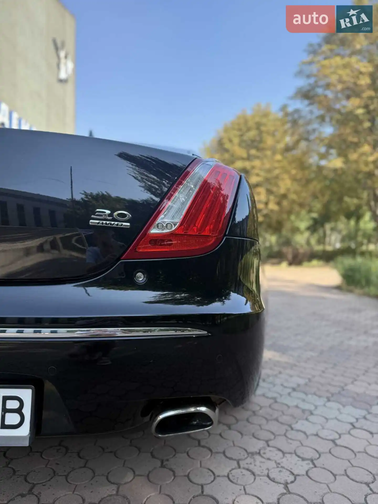 2015 Jaguar XJ - мініатюра 9