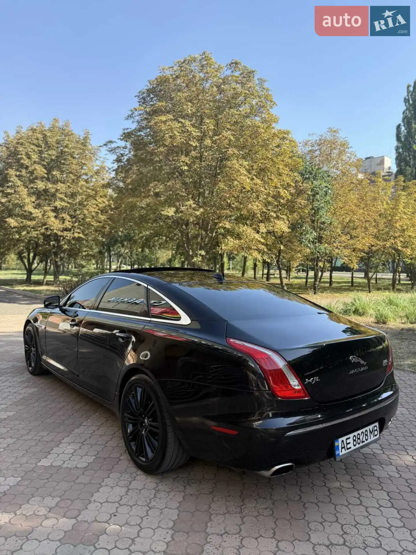2015 Jaguar XJ - мініатюра 10
