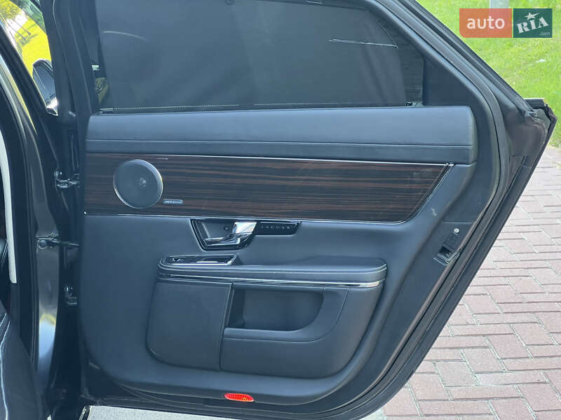 Седан Jaguar XJ 2013 в Києві