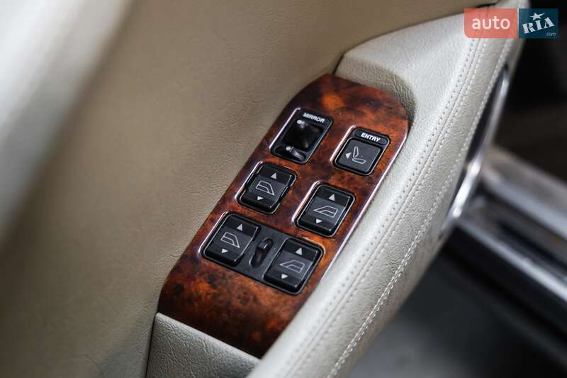 Седан Jaguar XJ 1993 в Луцьку