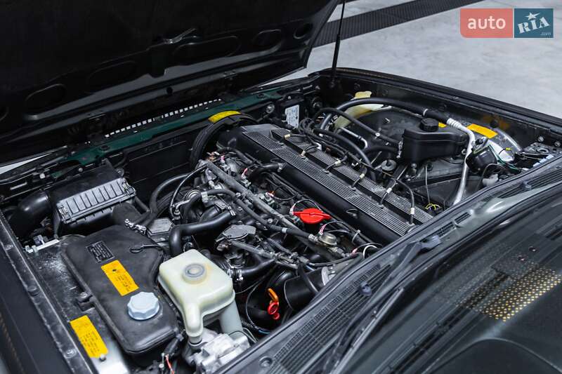 Седан Jaguar XJ 1993 в Луцьку