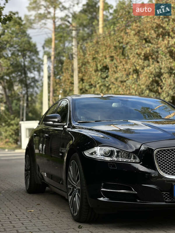 Седан Jaguar XJ 2013 в Києві