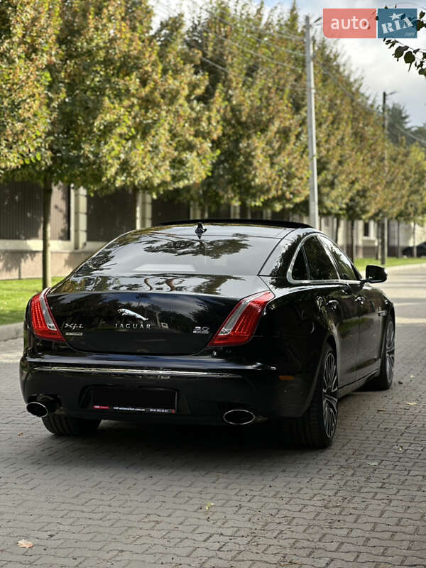Седан Jaguar XJ 2013 в Києві