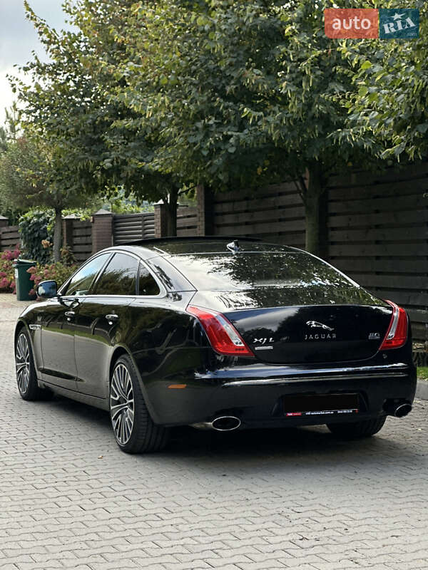 Седан Jaguar XJ 2013 в Києві