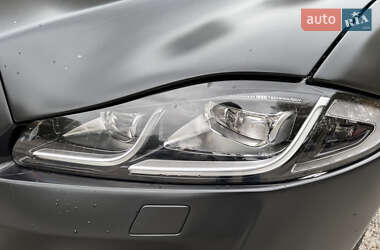Седан Jaguar XJ 2015 в  фото 2 Седан Jaguar XJ 2015 в