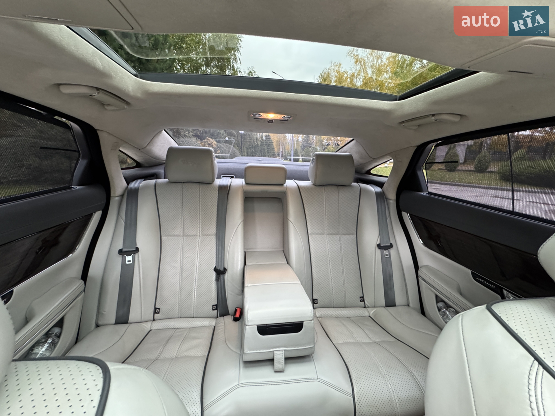 2015 Jaguar XJ - мініатюра 22