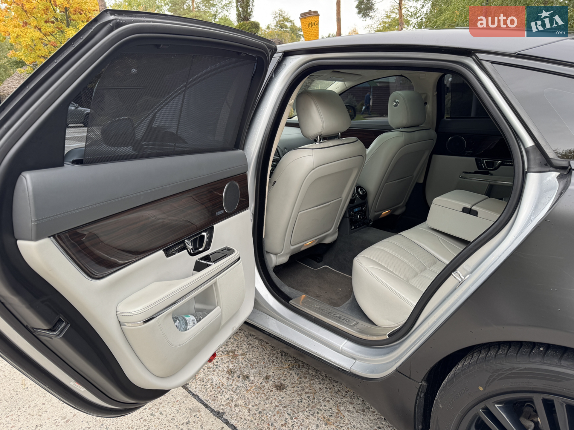 2015 Jaguar XJ - мініатюра 25