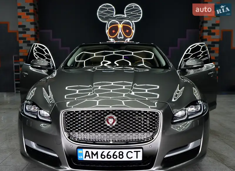 Jaguar XJ 2017