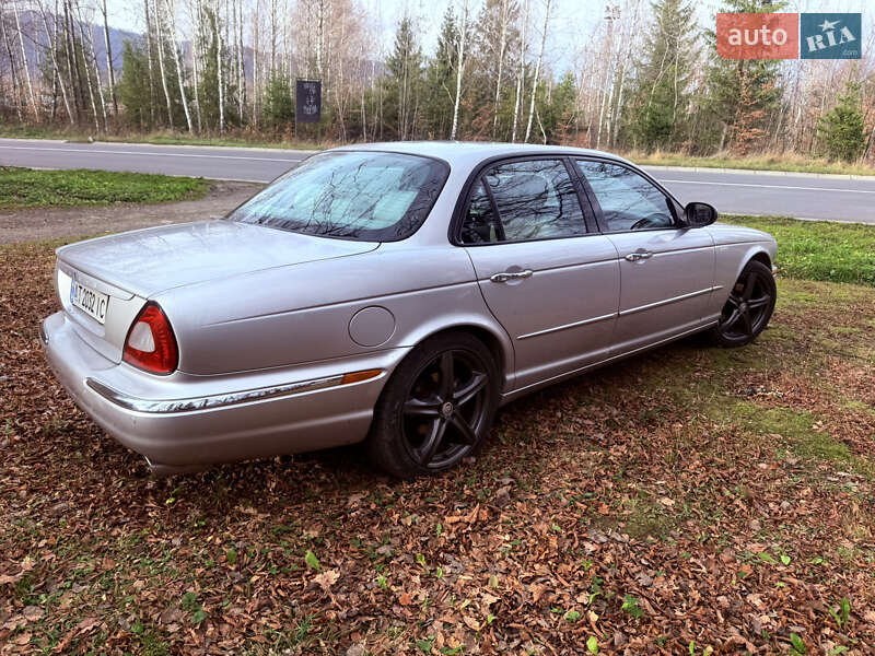 Седан Jaguar XJ 2003 в Ивано-Франковске