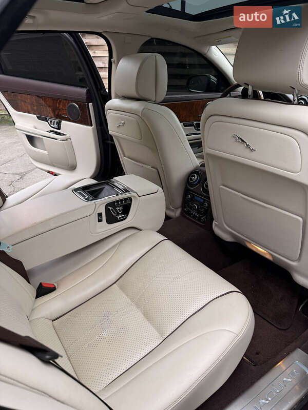 Седан Jaguar XJ 2014 в Києві