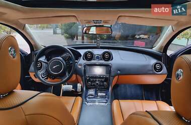 Седан Jaguar XJ 2010 в Хусті