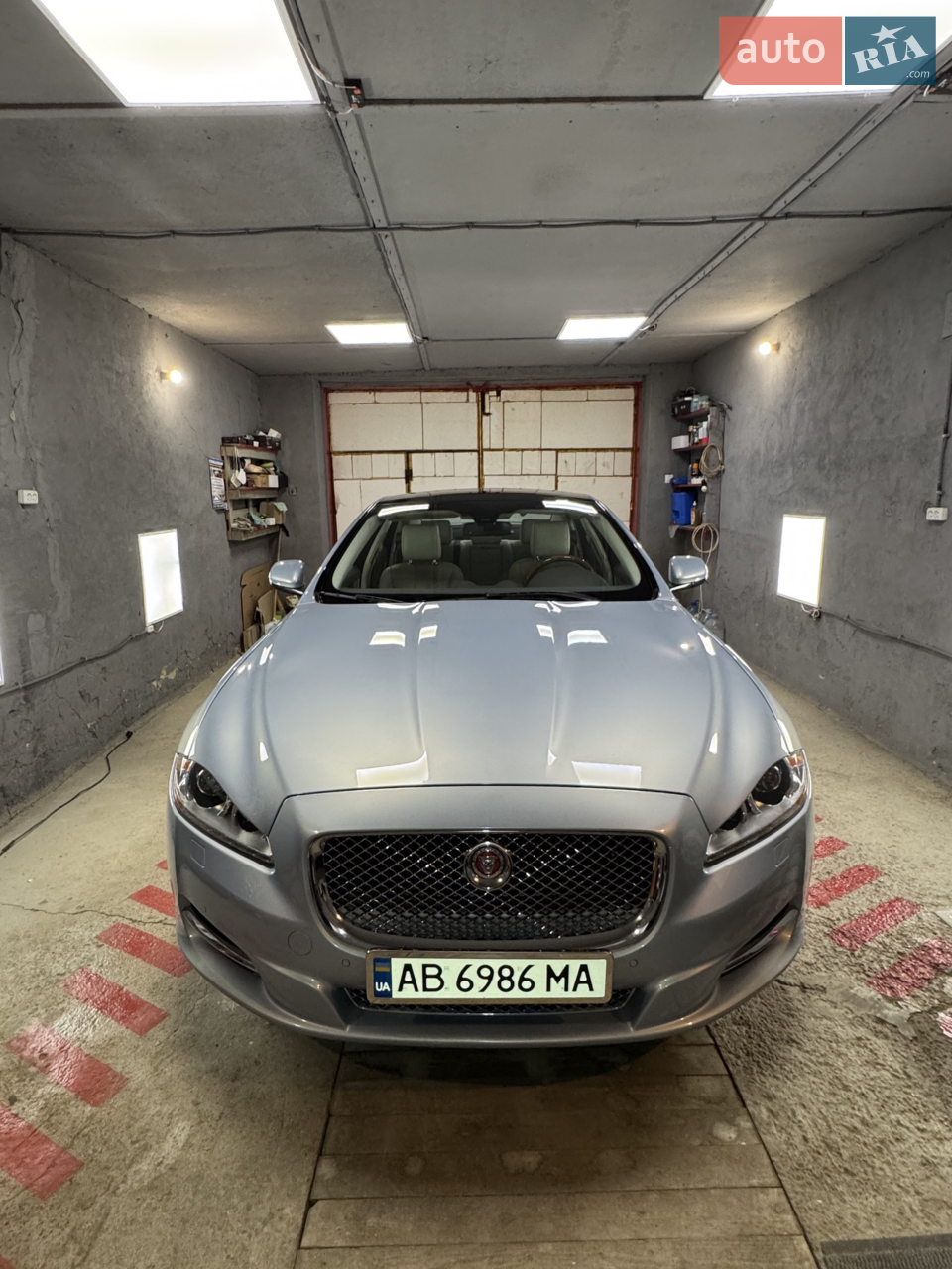 2013 Jaguar XJ - мініатюра 27
