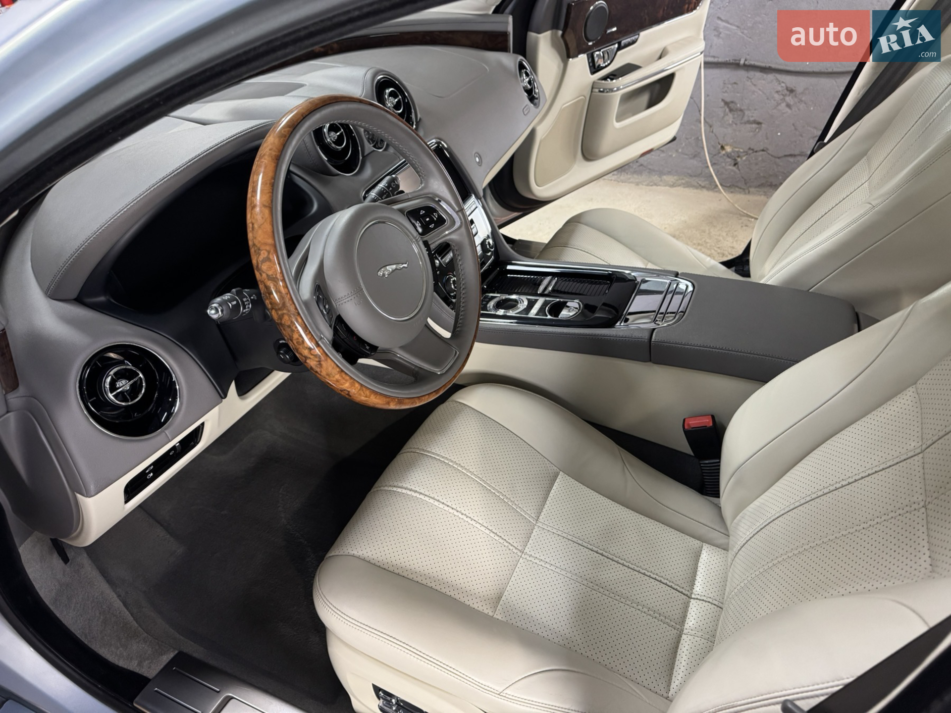 2014 Jaguar XJ - мініатюра 11