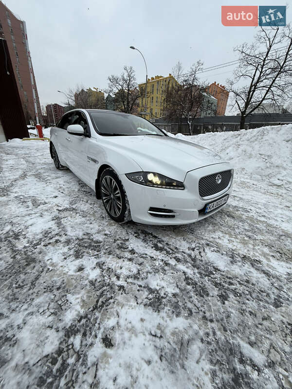 Седан Jaguar XJ 2013 в Слов'янську