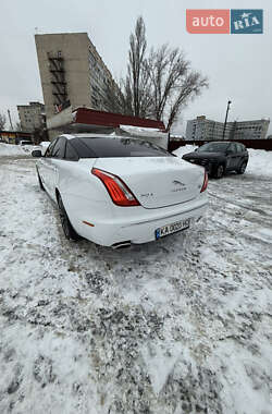 Седан Jaguar XJ 2013 в Славянске