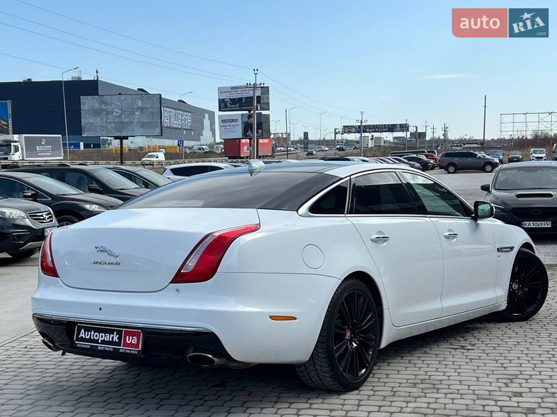 Седан Jaguar XJ 2017 в Львове