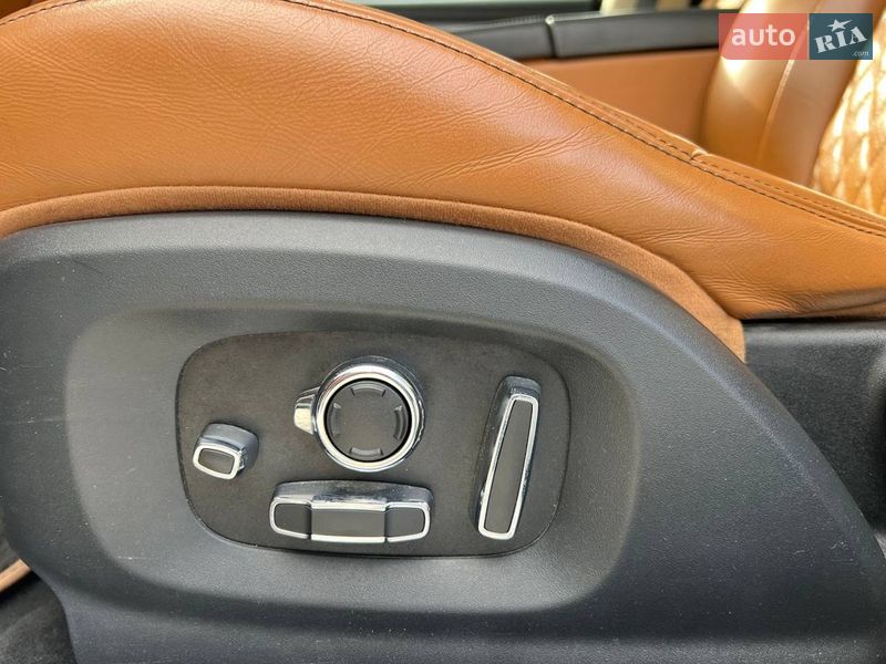 Седан Jaguar XJ 2017 в Львове