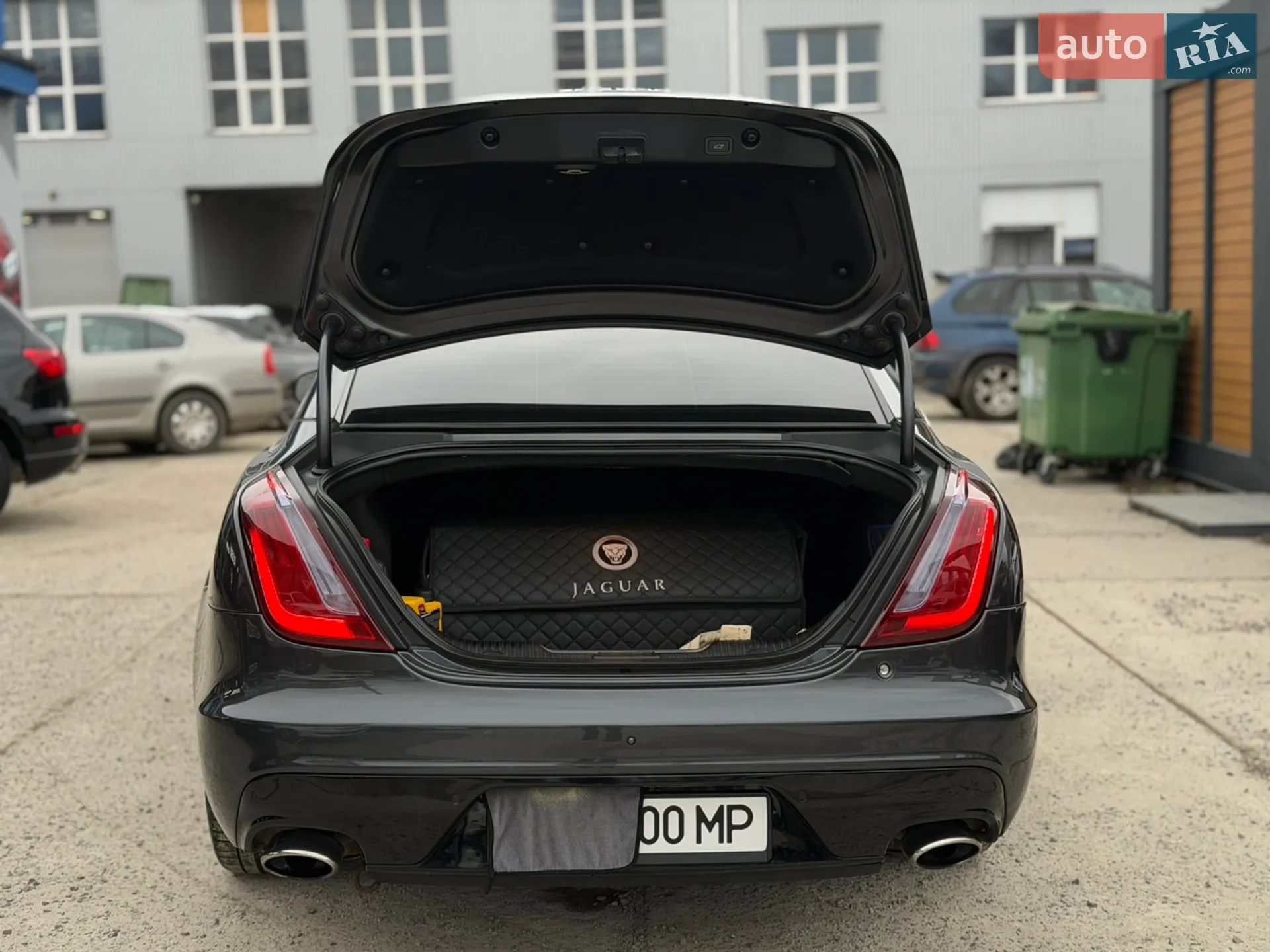 2016 Jaguar XJ - мініатюра 53