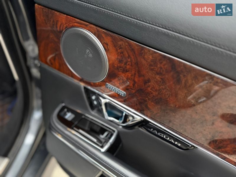 Седан Jaguar XJ 2016 в Житомире