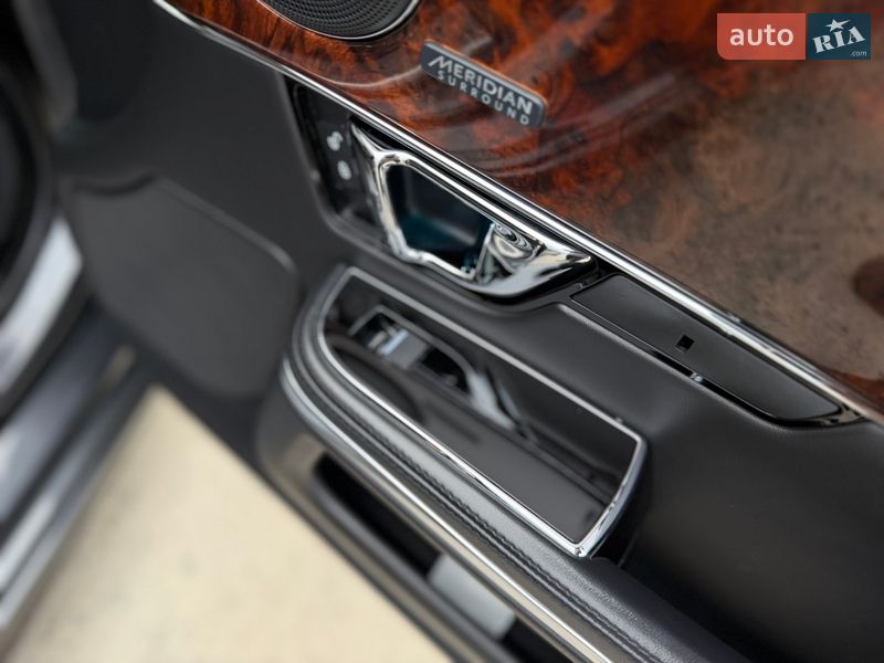 Седан Jaguar XJ 2016 в Житомире
