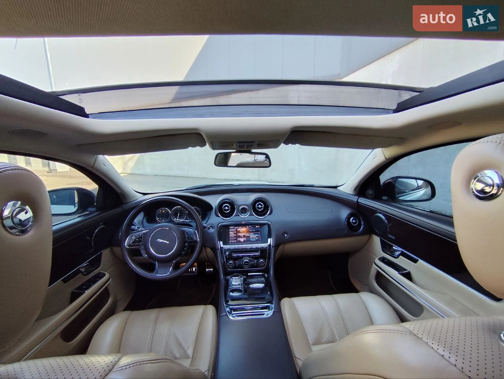 2013 Jaguar XJ - мініатюра 22