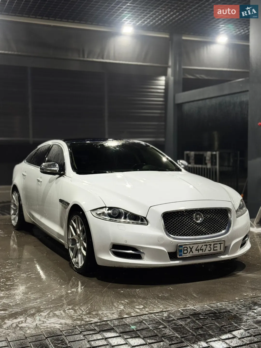 2011 Jaguar XJ - мініатюра 4