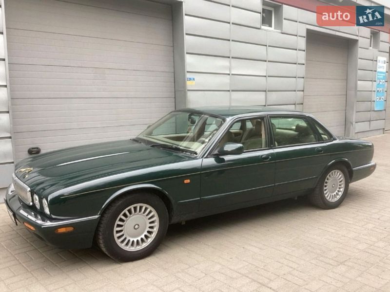 Jaguar XJ 2000