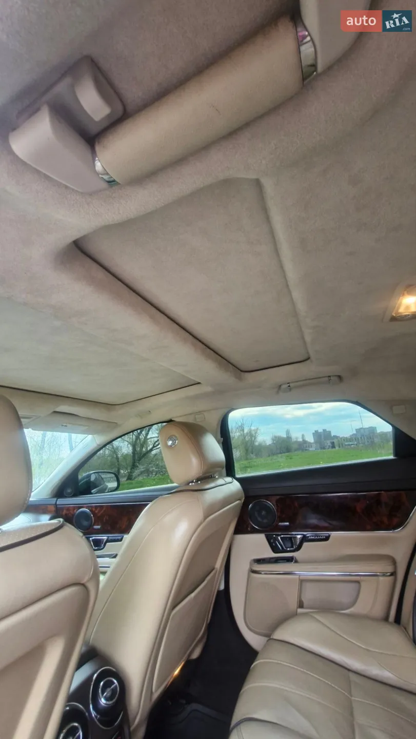 2013 Jaguar XJ - мініатюра 15