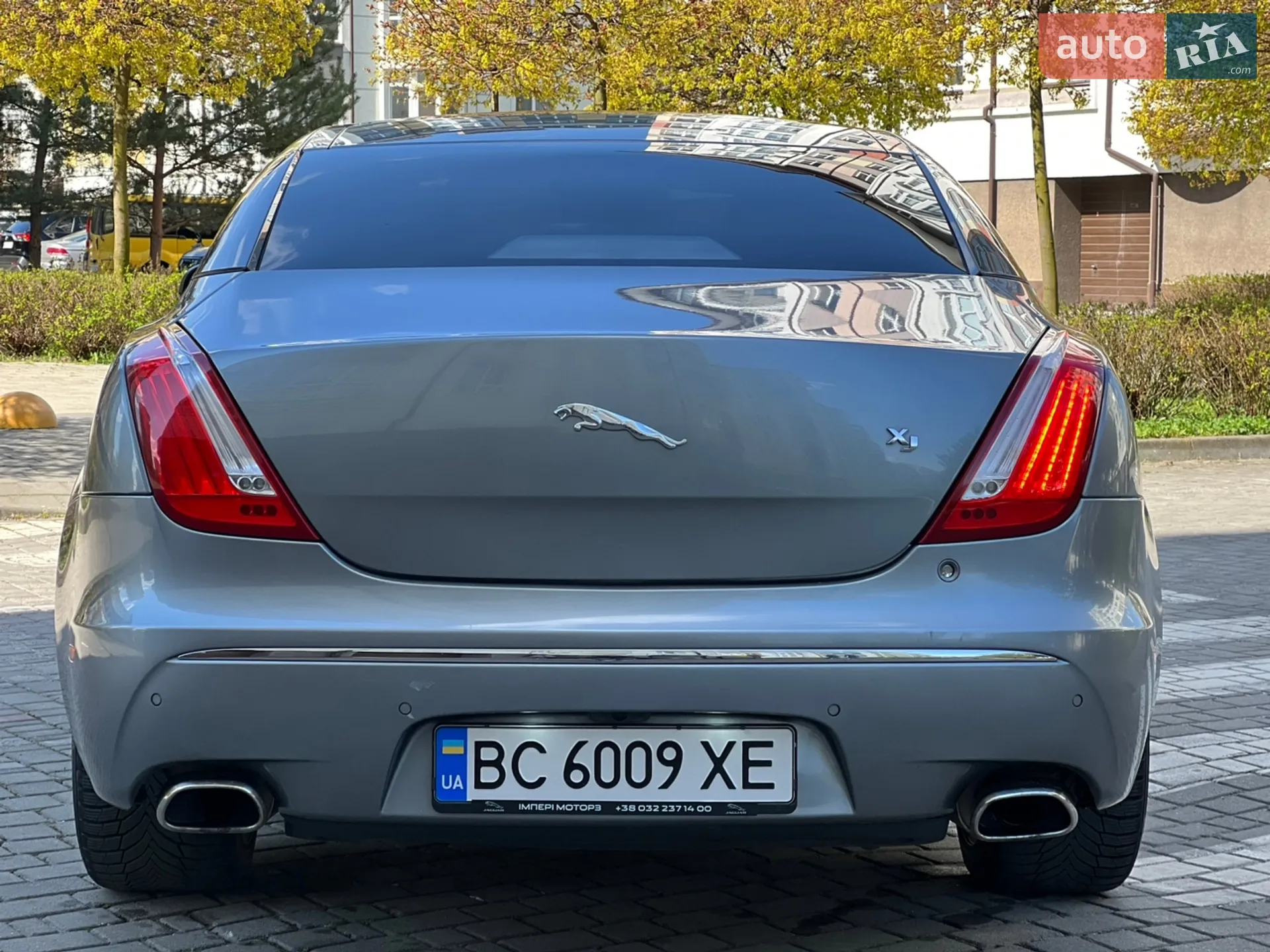 2010 Jaguar XJ - мініатюра 21