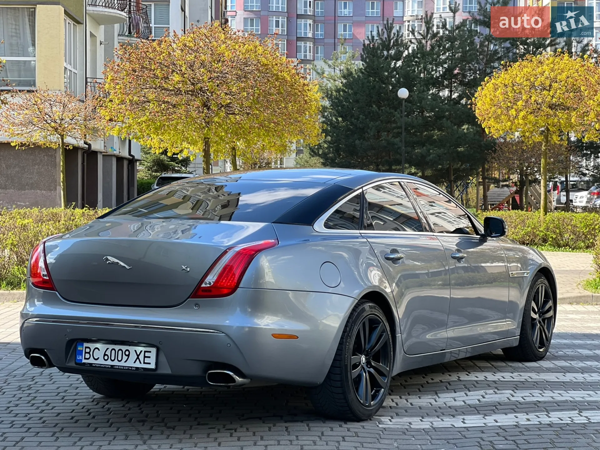 2010 Jaguar XJ - мініатюра 23