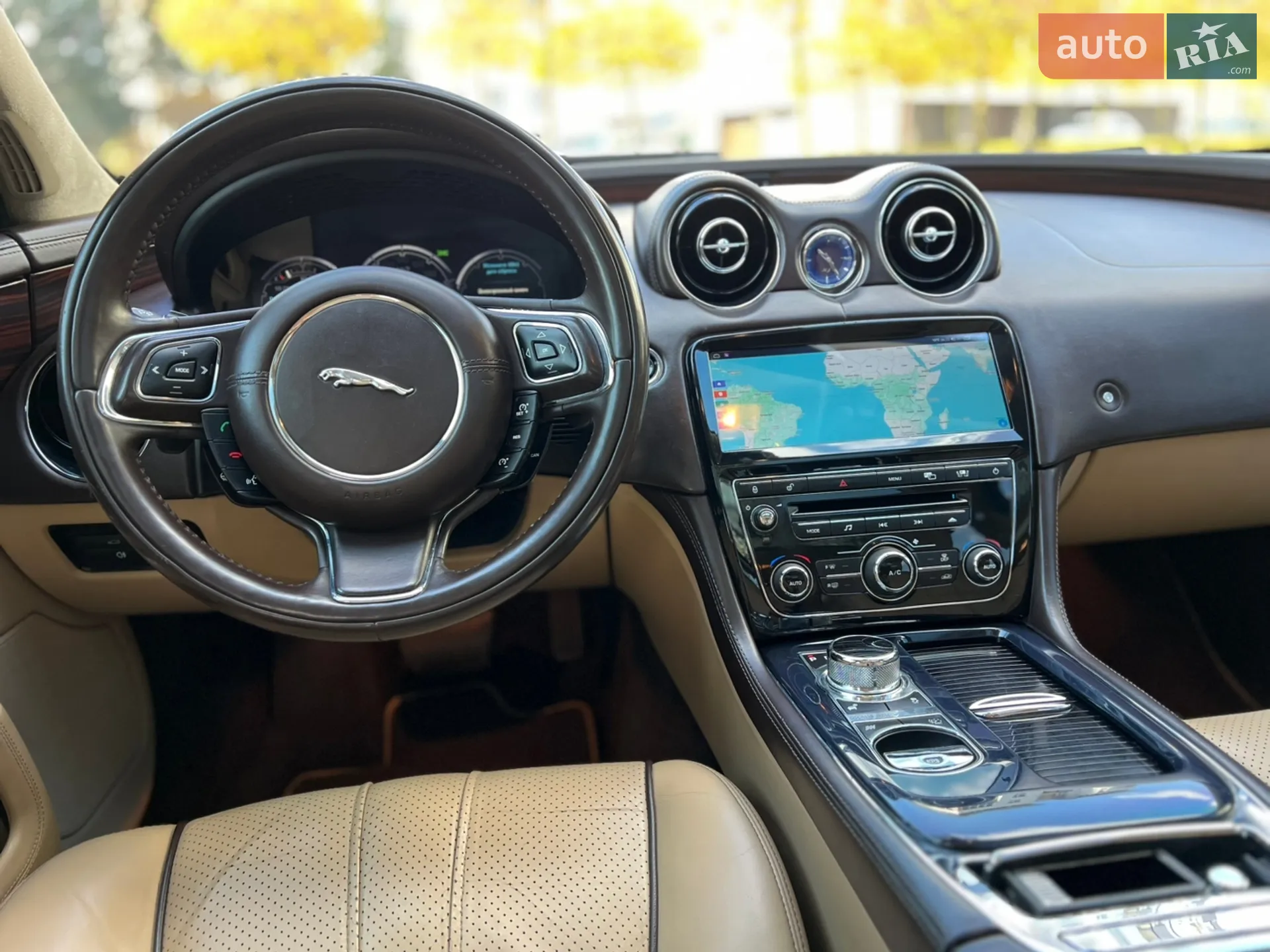 2010 Jaguar XJ - мініатюра 59