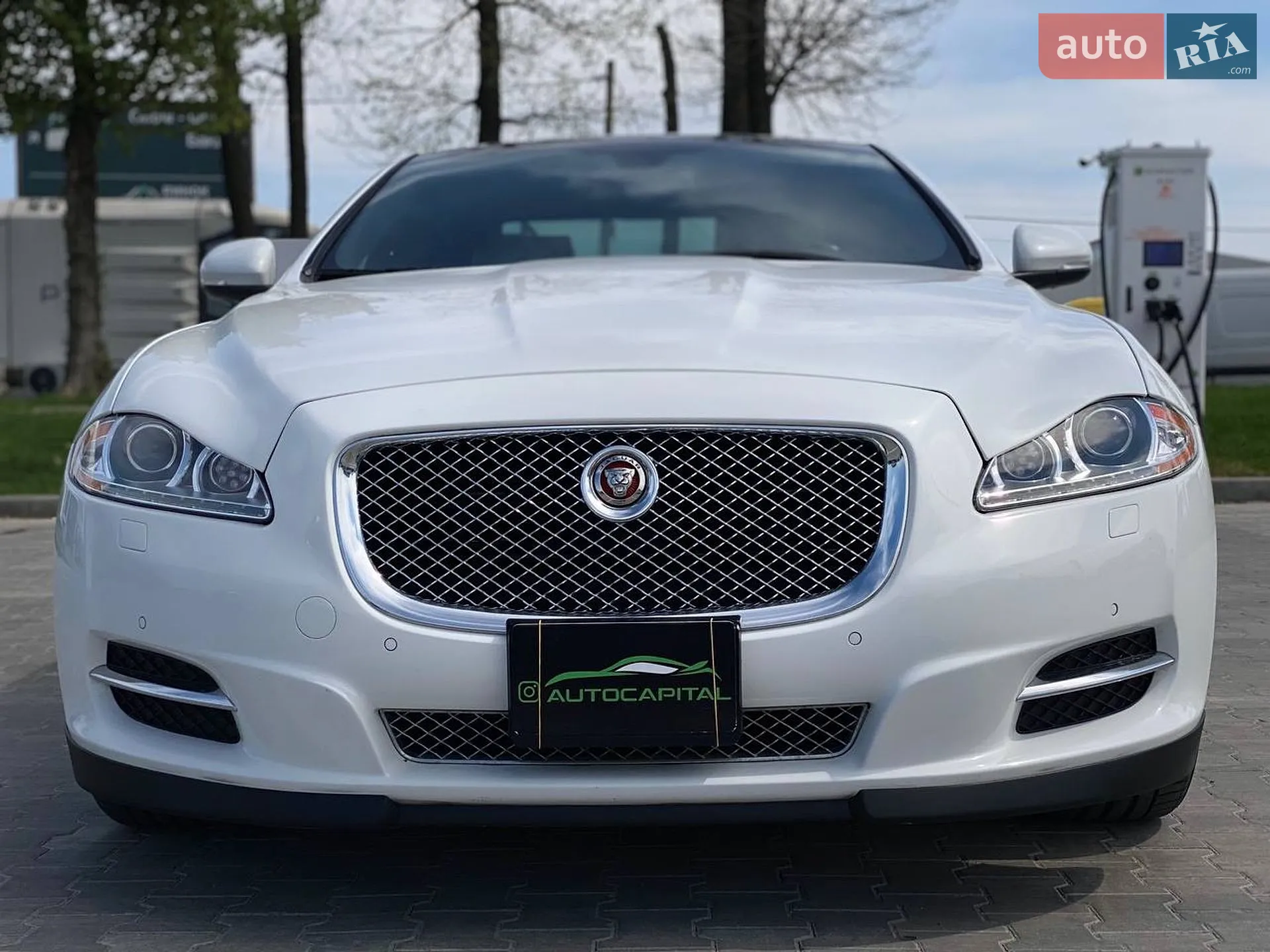2015 Jaguar XJ - мініатюра 4