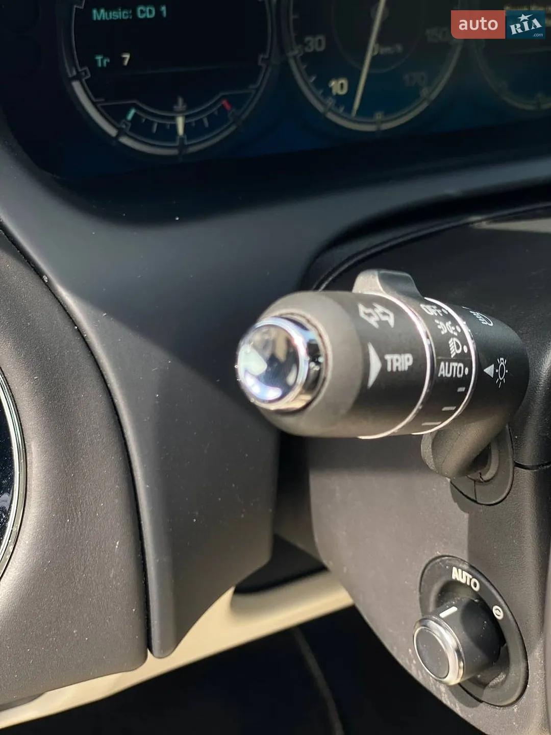 2015 Jaguar XJ - мініатюра 28