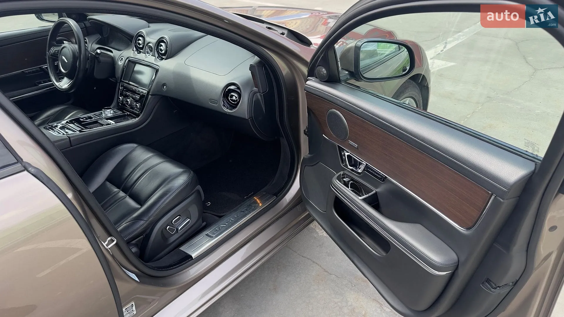 2015 Jaguar XJ - мініатюра 7